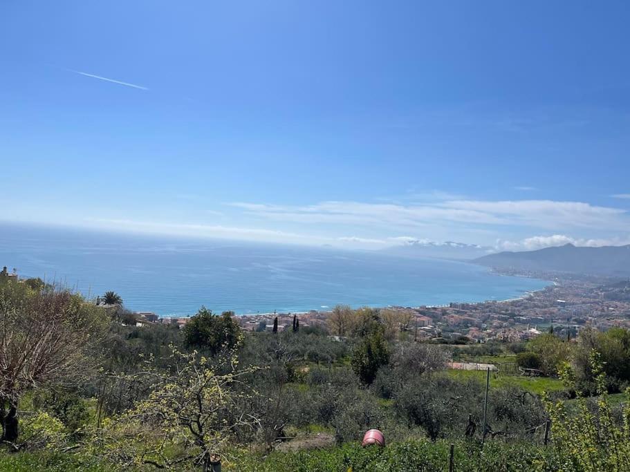 Appartement Vue Sur Mer Pietra Ligure Bagian luar foto